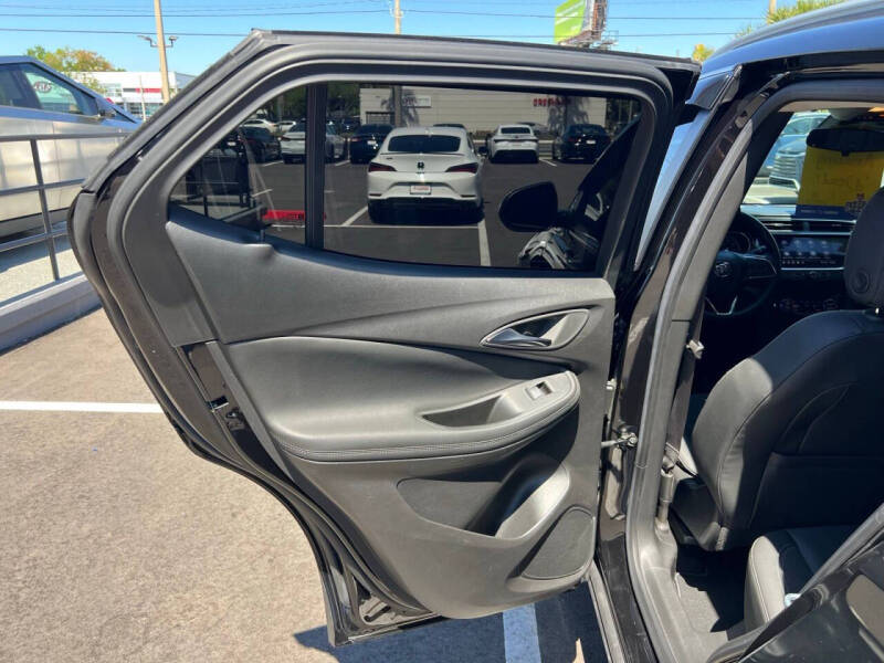 2023 Buick Encore GX Select