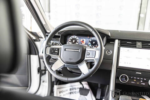 2024 Land Rover Discovery P300 S