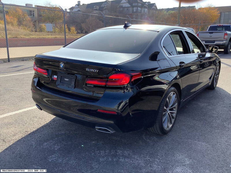 2023 BMW 5 Series 530i