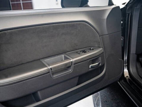 2009 Dodge Challenger SRT8