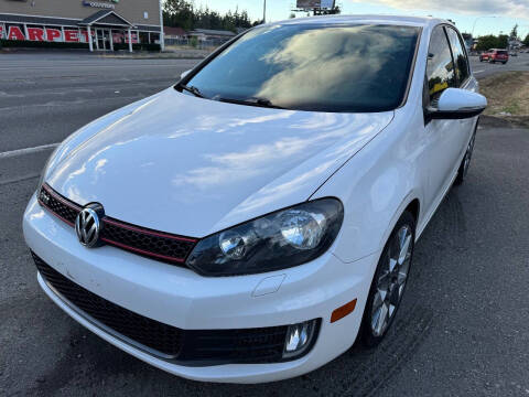 2014 Volkswagen GTI Wolfsburg Edition PZEV