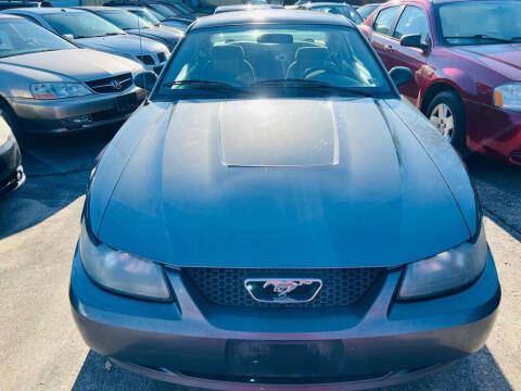 2004 Ford Mustang