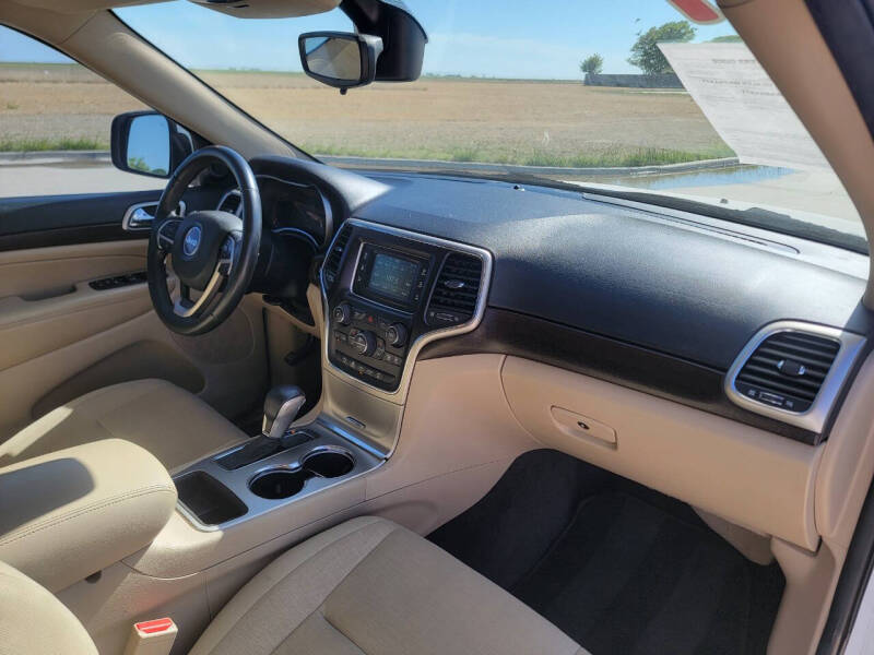 2017 Jeep Grand Cherokee Laredo E