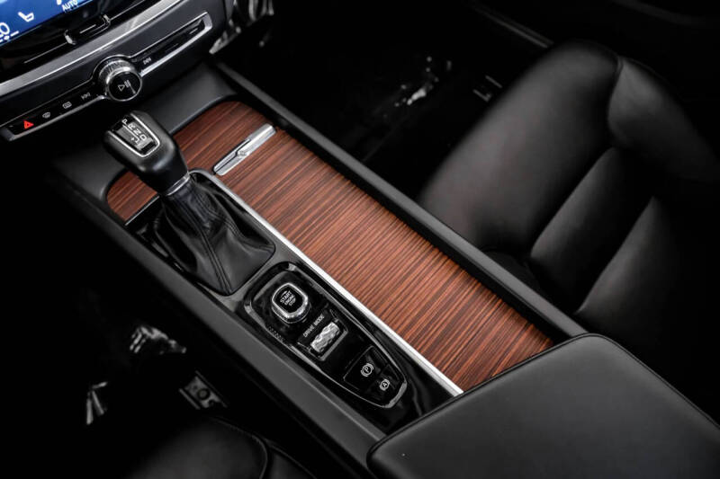 2020 Volvo S60 T5 Momentum