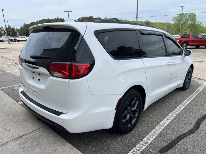 2019 Chrysler Pacifica Touring L
