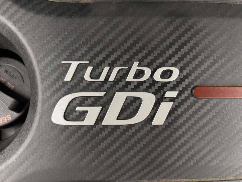 2017 Hyundai Santa Fe Sport 2.0T Ultimate