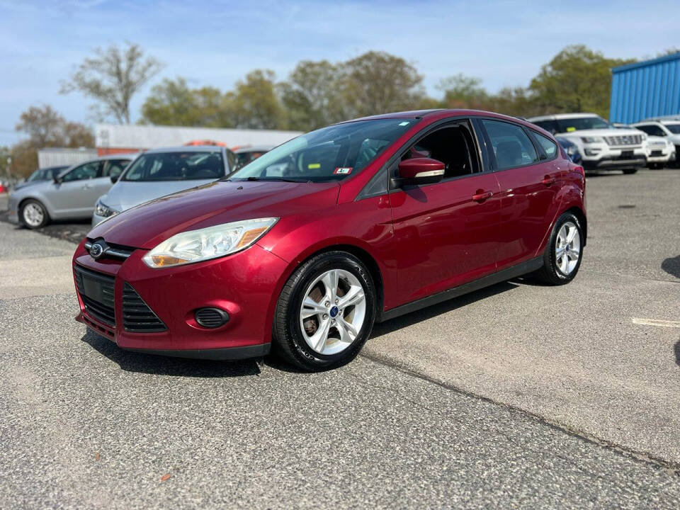 2014 Ford Focus SE's photo