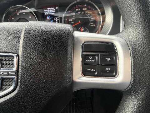 2012 Dodge Charger SE