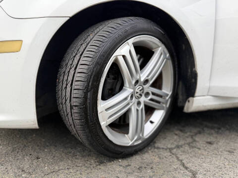 2012 Volkswagen Golf R 4Motion