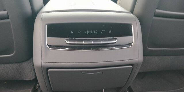 2024 Cadillac Escalade ESV Premium Luxury