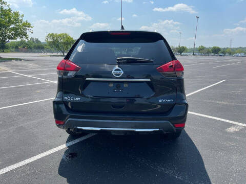 2018 Nissan Rogue SV