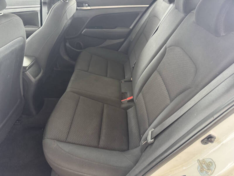 2019 Hyundai Elantra