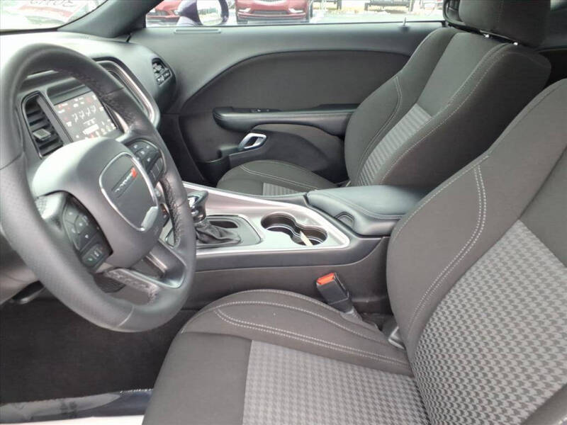 2022 Dodge Challenger SXT