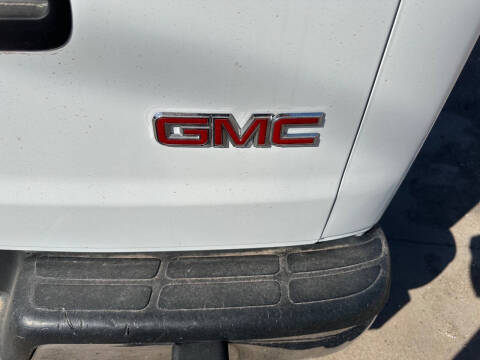 2022 GMC Savana 2500