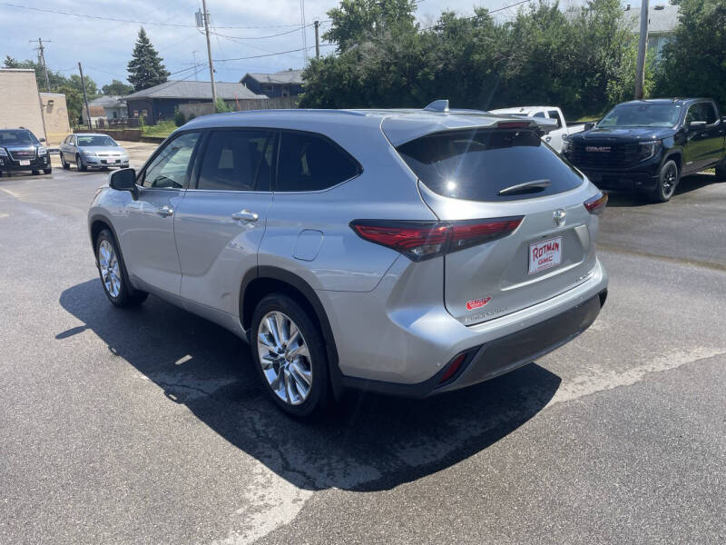 2023 Toyota Highlander Limited