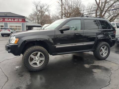 2007 Jeep Grand Cherokee for sale at Jim Douglas Auto Sales in Pontiac MI