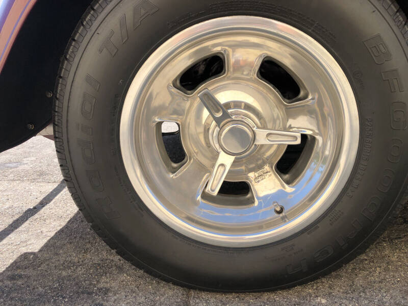 1932 Ford 2 Door Sedan