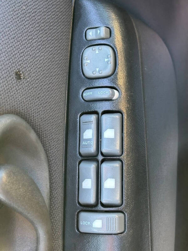 2003 Chevrolet S-10 LS