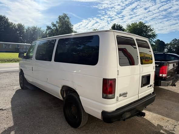 2010 Ford E-Series E-350 SD XL