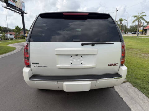 2011 GMC Yukon Denali