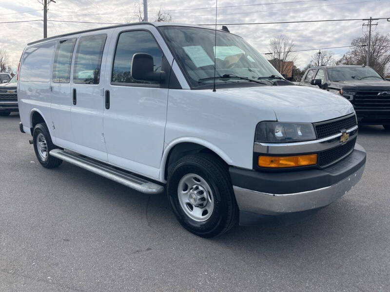 2023 Chevrolet Express 2500