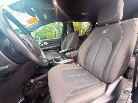 2020 Chrysler Pacifica Touring