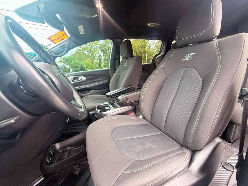 2020 Chrysler Pacifica Touring