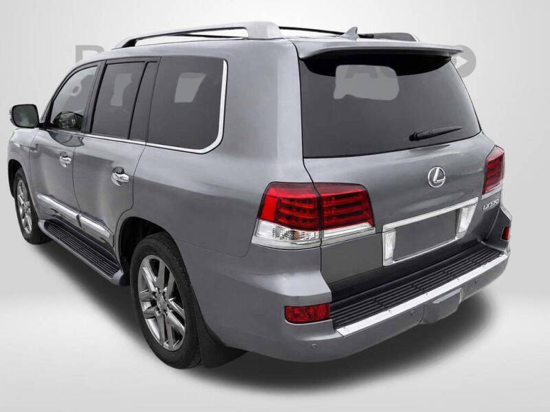 2014 Lexus LX 570