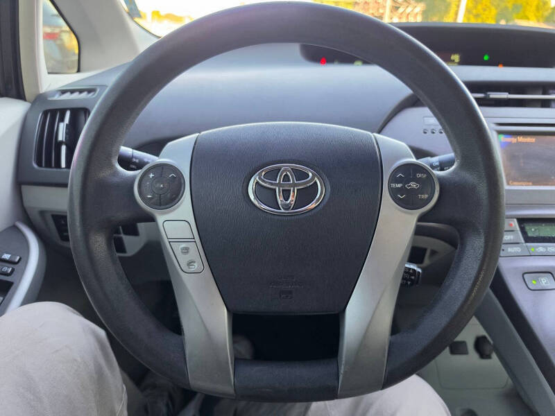 2012 Toyota Prius Two