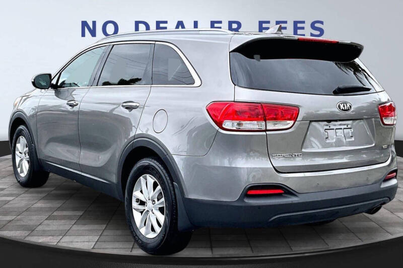 2016 Kia Sorento LX