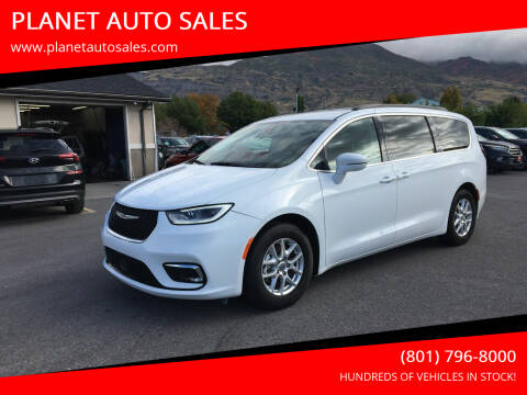 2022 Chrysler Pacifica for sale at PLANET AUTO SALES in Lindon UT