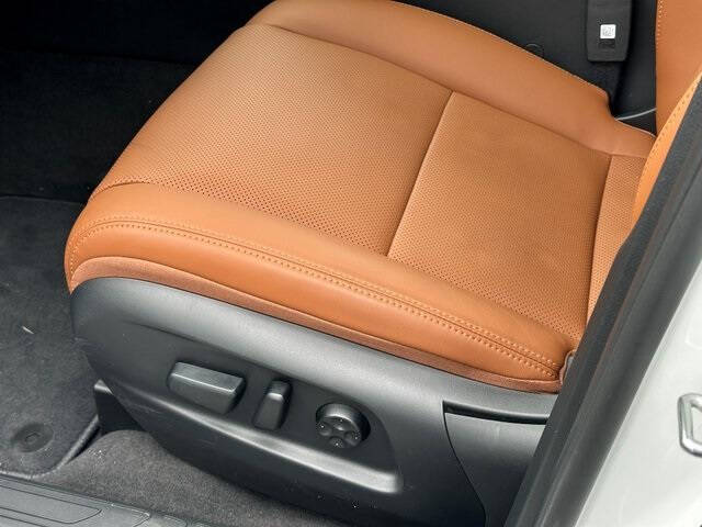 2025 VinFast VF8 Plus