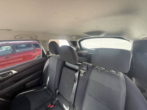 2019 Nissan Pathfinder S