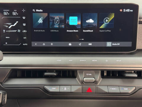 2024 Kia EV9 Light Long Range