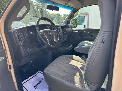 2017 Chevrolet Express 2500