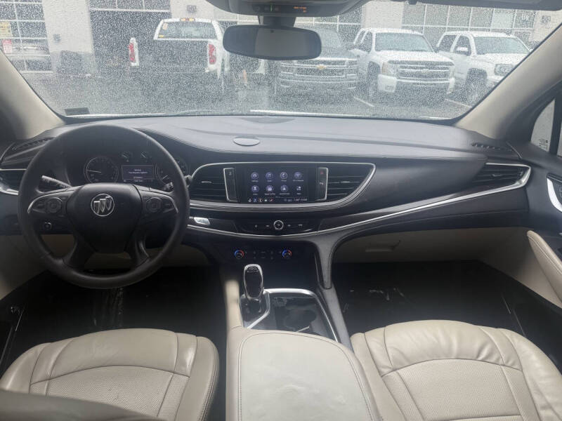 2020 Buick Enclave Essence