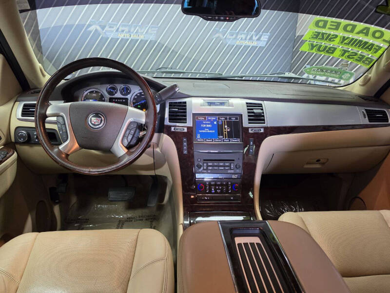 2012 Cadillac Escalade Luxury
