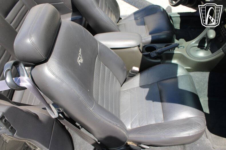 2002 Ford Mustang GT Deluxe