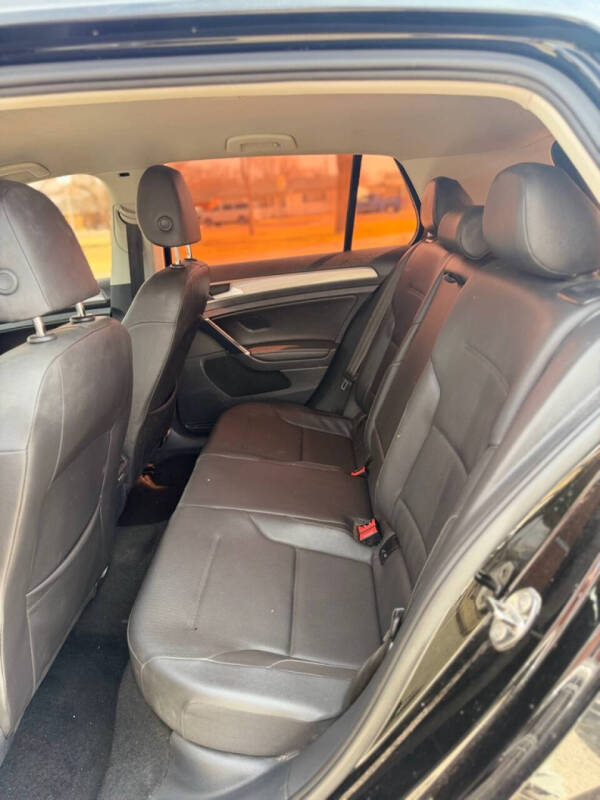 2015 Volkswagen Golf TDI S