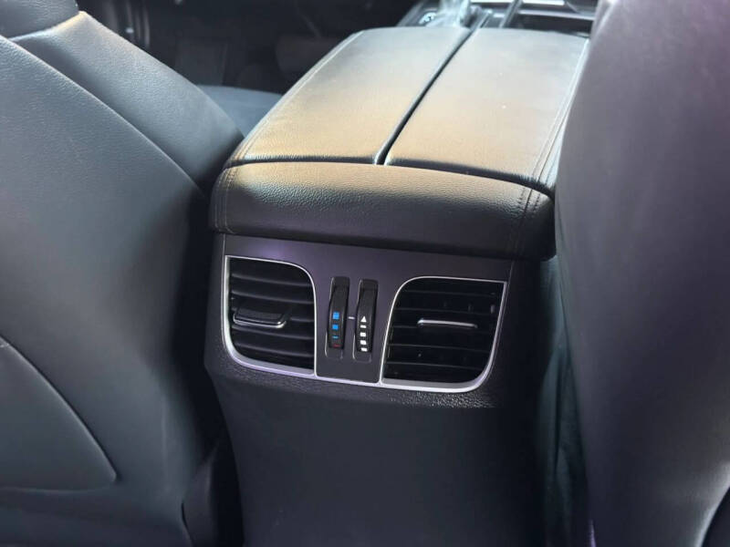 2018 Genesis G80
