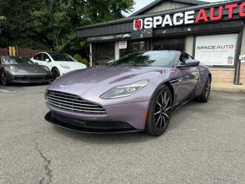 2017 Aston Martin DB11