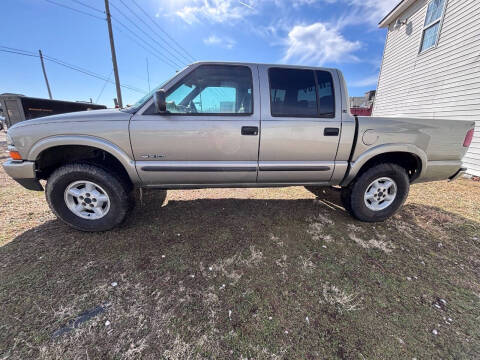 2004 Chevrolet S-10 LS