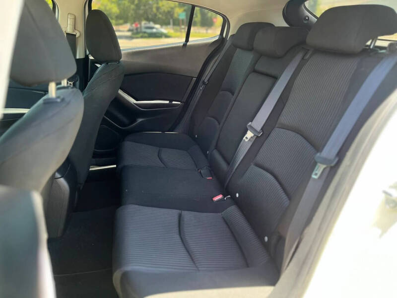 2014 Mazda MAZDA3 i Touring