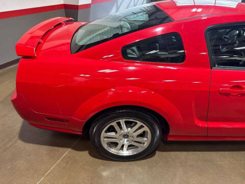 2005 Ford Mustang GT Premium