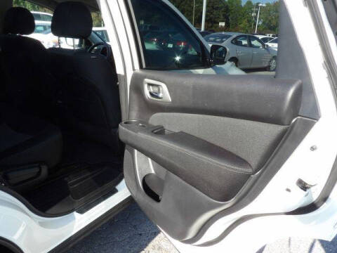 2017 Nissan Pathfinder S