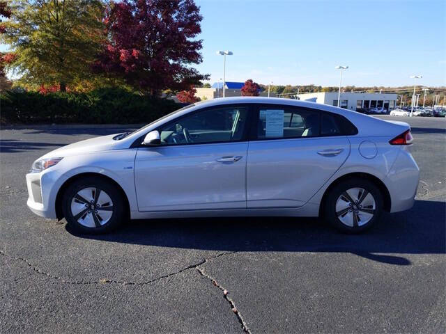 2019 Hyundai Ioniq Hybrid Blue