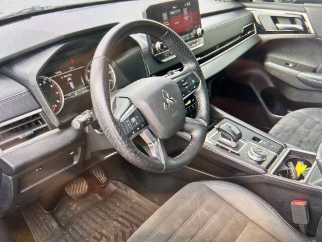 2024 Mitsubishi Outlander