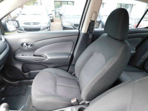 2015 Nissan Versa 1.6 SV