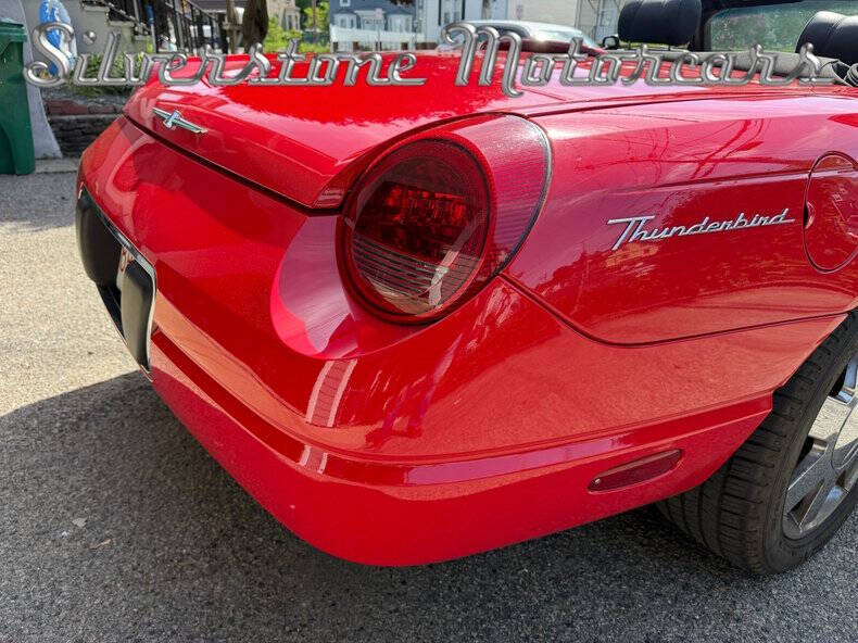2002 Ford Thunderbird Deluxe