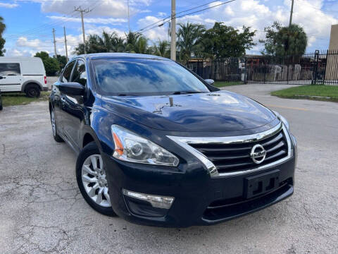 2015 Nissan Altima for sale at Vice City Deals in Doral FL